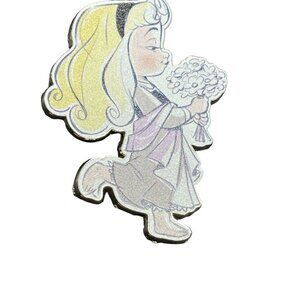 Disney Aurora Princess Trading Pin Sleeping Beauty Flowers Lapel Pin Badge Pin
